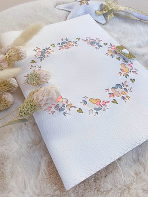 Protège carnet de santé personnalisé blanc fleurs liberty barbapapa - Crapaud Chou, le cadeau de naissance original et personnalisé
