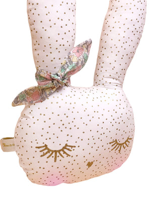 Coussin Lapin Gisèle la lapine trop belle Liberty - Crapaud Chou, le cadeau de naissance original et personnalisé